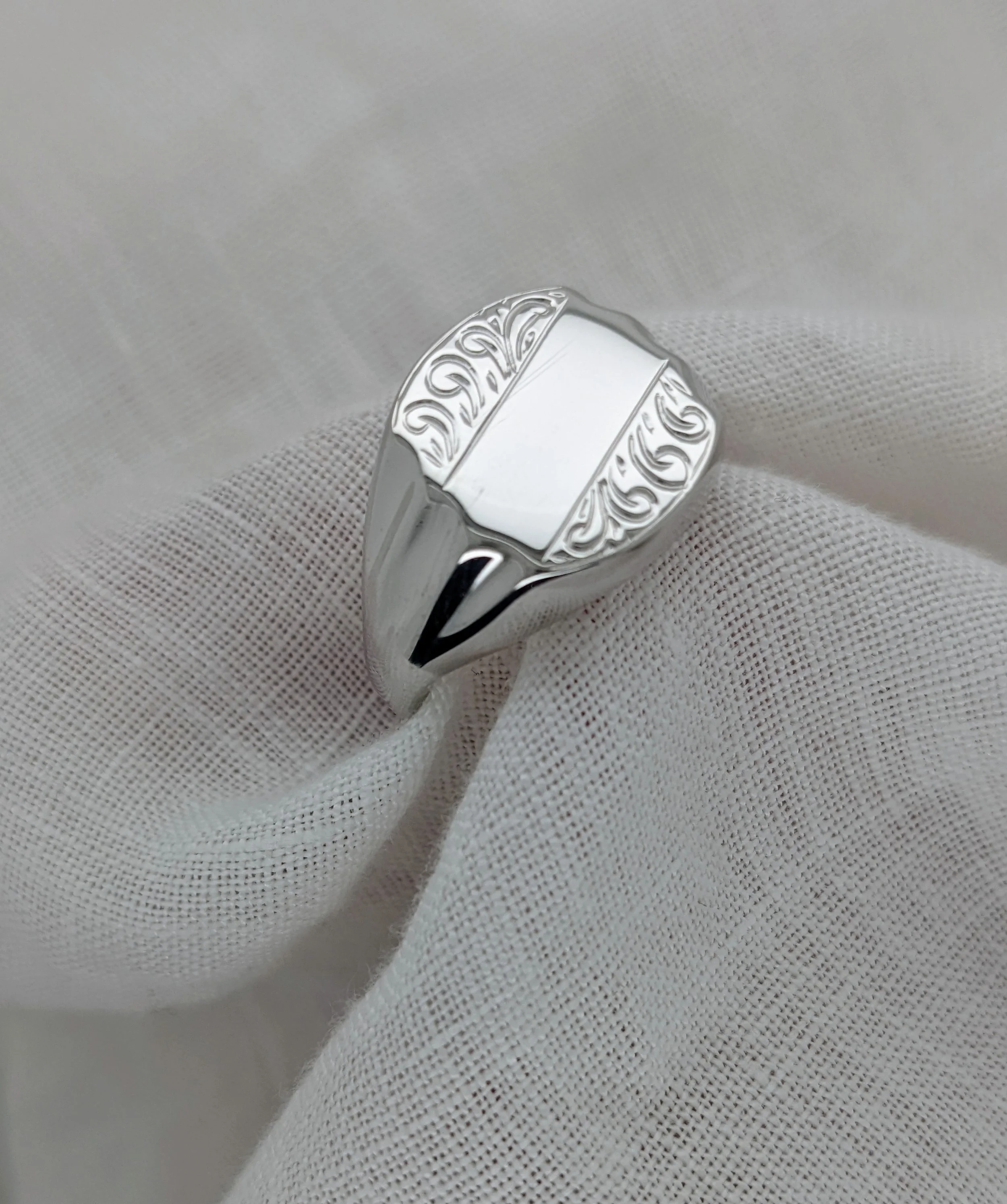 Hand 2025 engraving silver